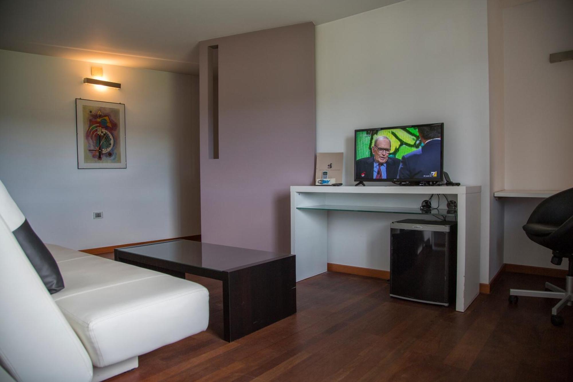 Hotel San Francesco 博尔戈马内罗 外观 照片